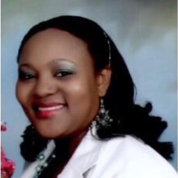 Meet your Posher, Christine - Picture 1 of 1